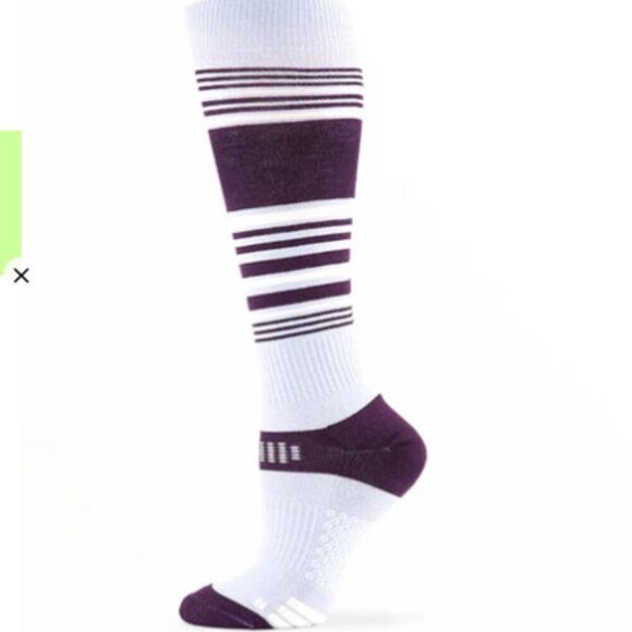 Volcom Women's XS/S Tundra Tech Socks Ski Snowboard NWT Wool Acrylic Purple - Picture 4 of 8